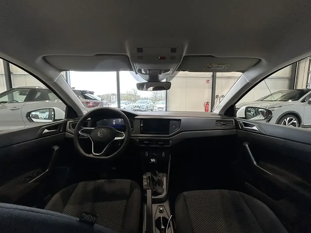 Volkswagen Polo - Thumbnail 9