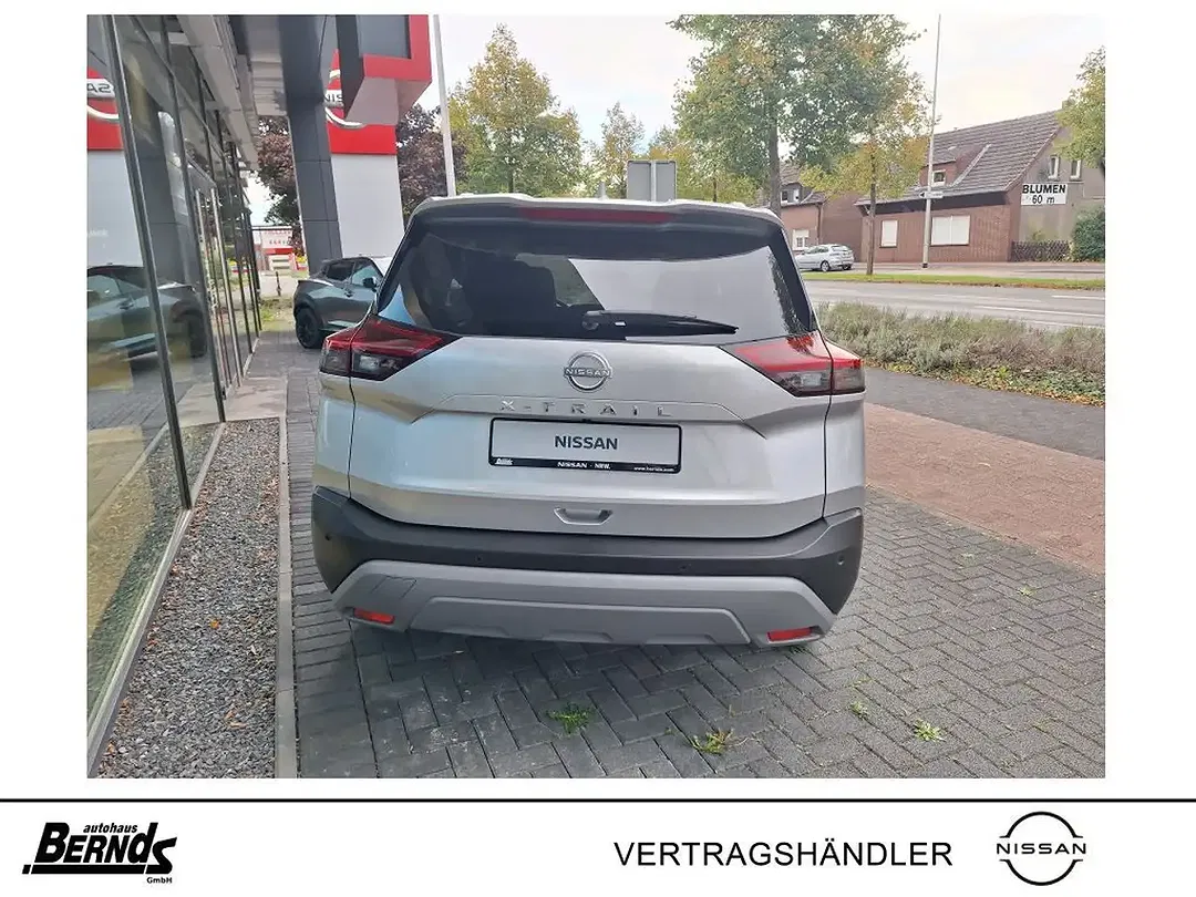 Nissan X-Trail - Thumbnail 3