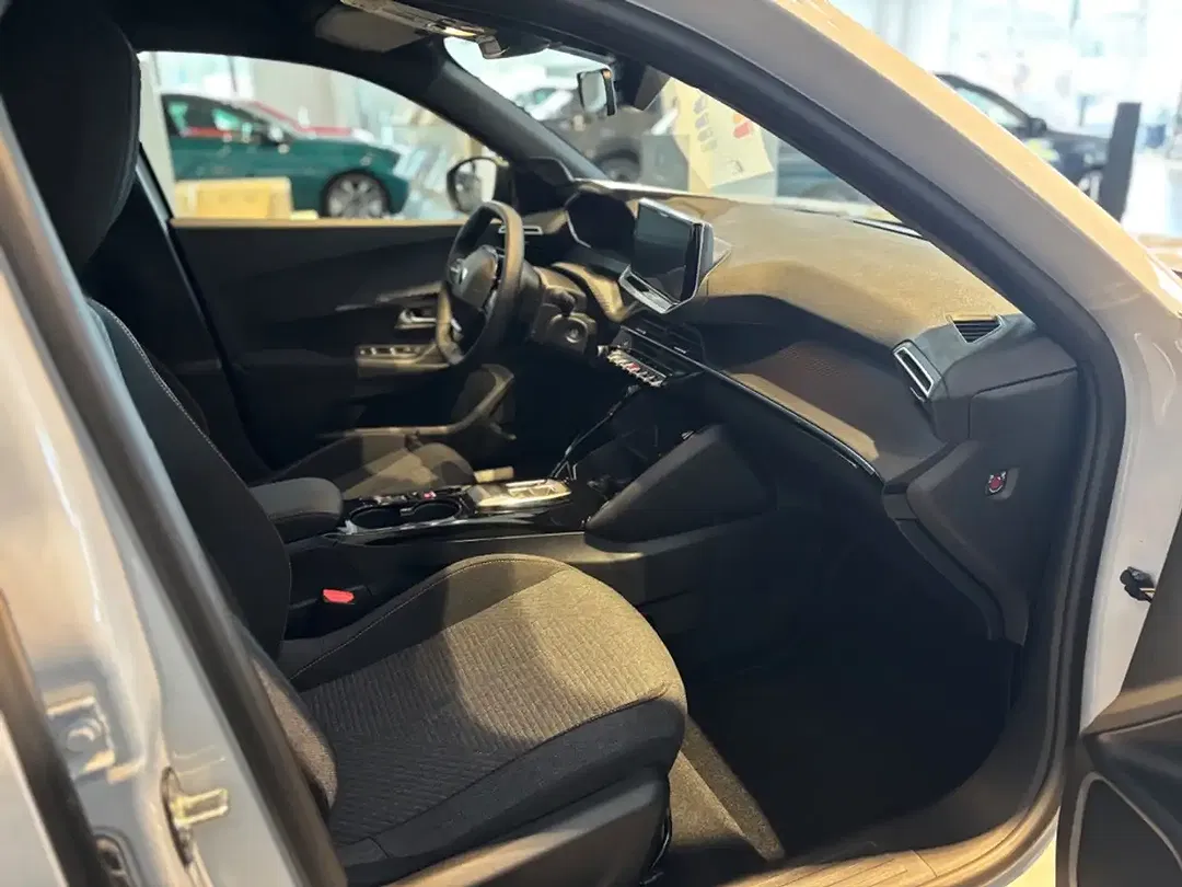 Peugeot 2008 - Thumbnail 13