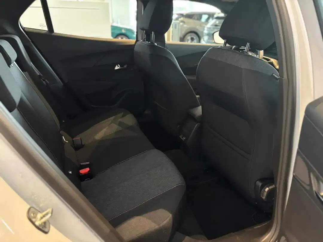 Peugeot 2008 - Thumbnail 15