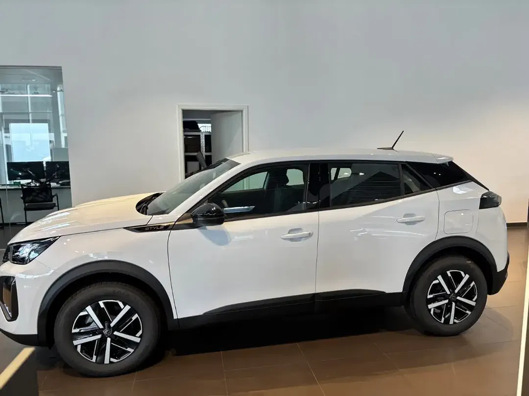 Peugeot 2008 - Thumbnail 8