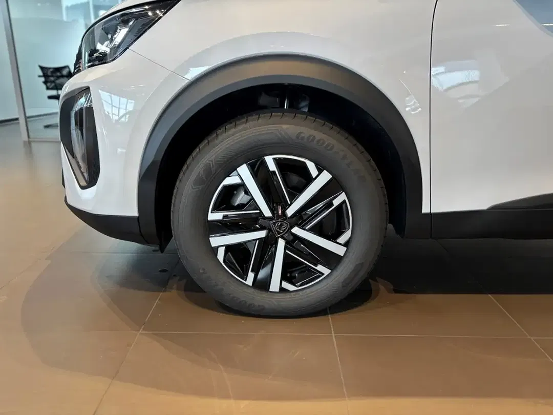 Peugeot 2008 - Thumbnail 9