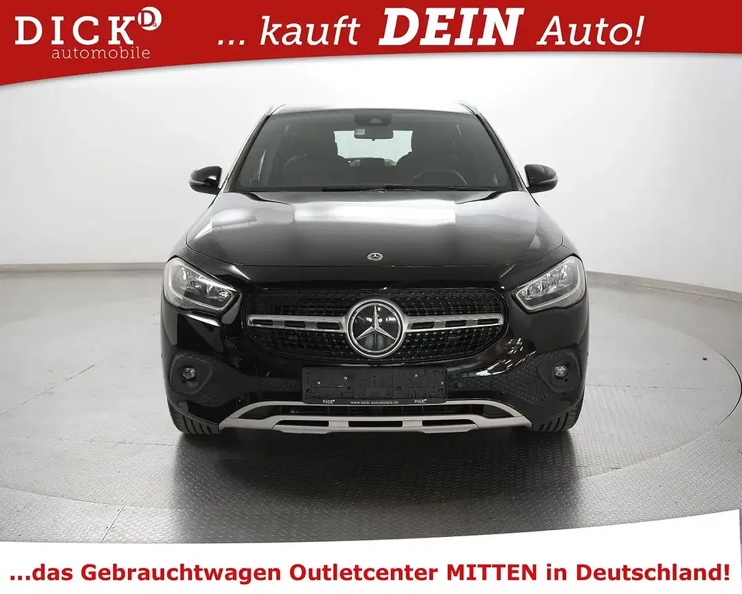 Mercedes-Benz GLA 200 - Thumbnail 3