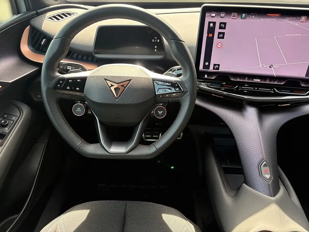 CUPRA Tavascan - Thumbnail 10