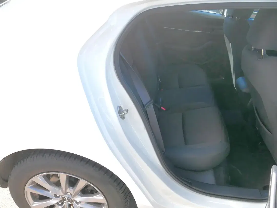 Mazda 3 - Thumbnail 12