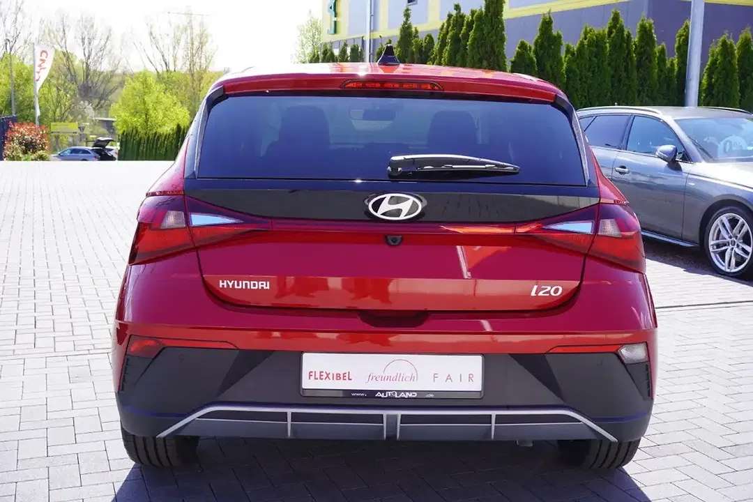 Hyundai i20 - Thumbnail 3