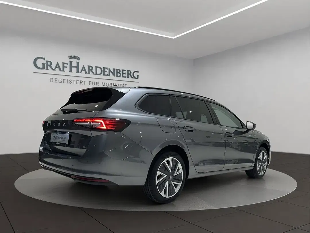 Skoda Superb - Thumbnail 6