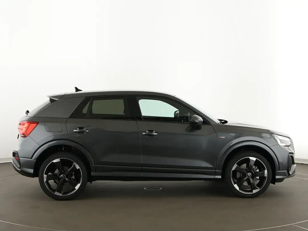 Audi Q2 - Thumbnail 8