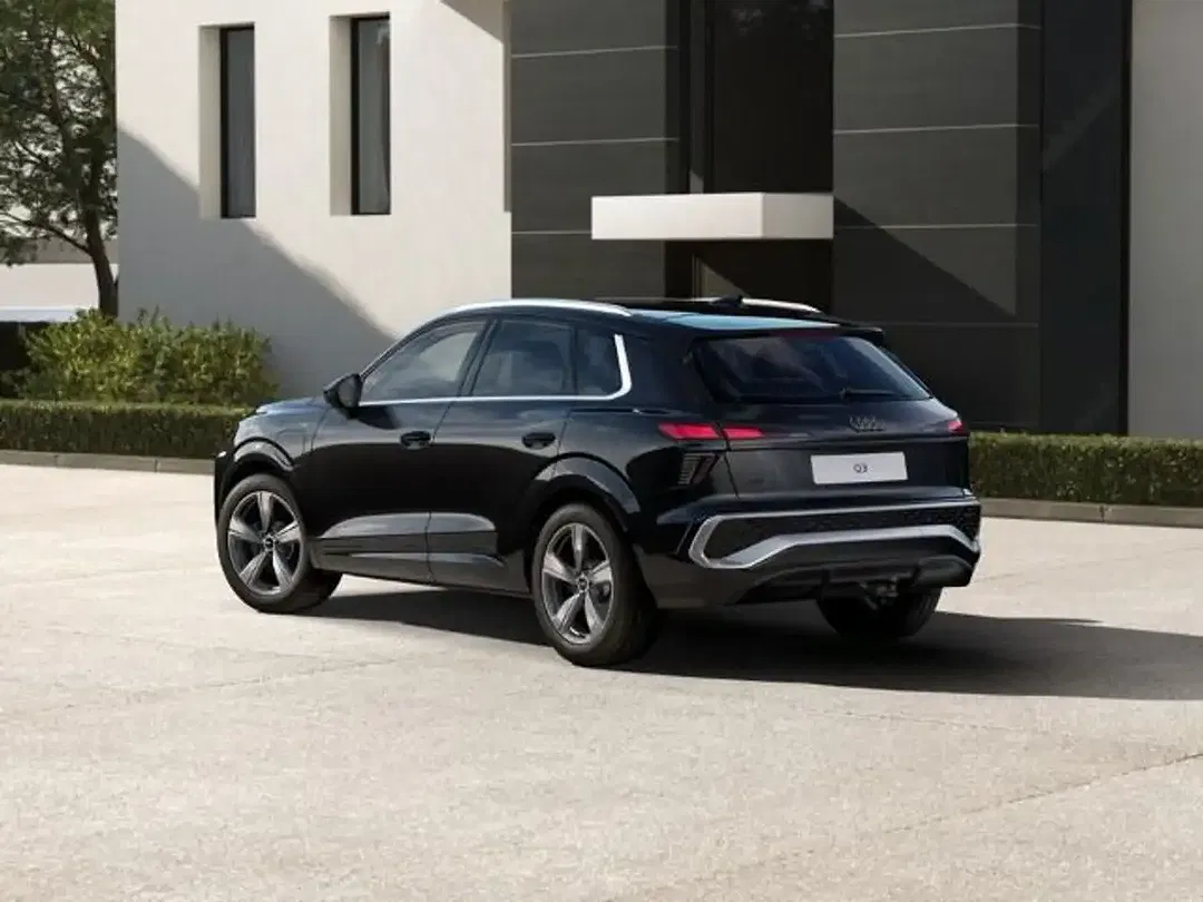 Audi Q3 - Thumbnail 3