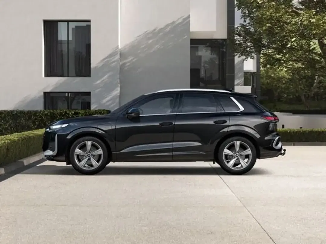 Audi Q3 - Thumbnail 4