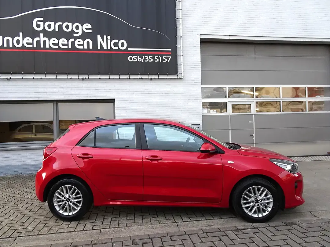 Kia Rio - Thumbnail 3