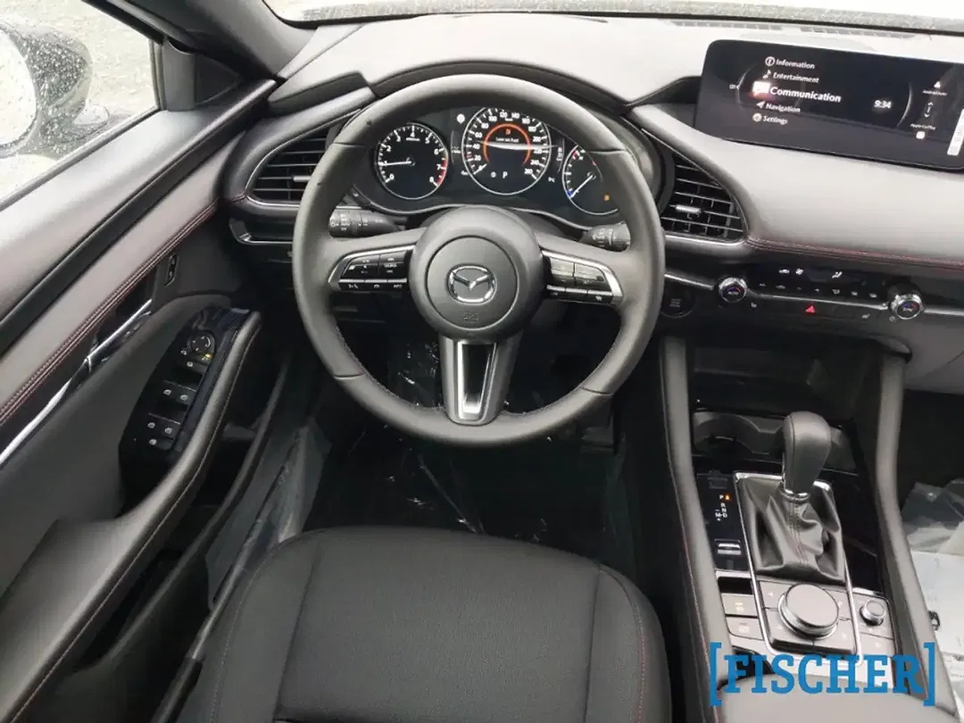 Mazda 3 - Thumbnail 6