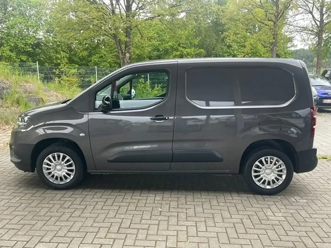 Toyota Proace City - Thumbnail 4