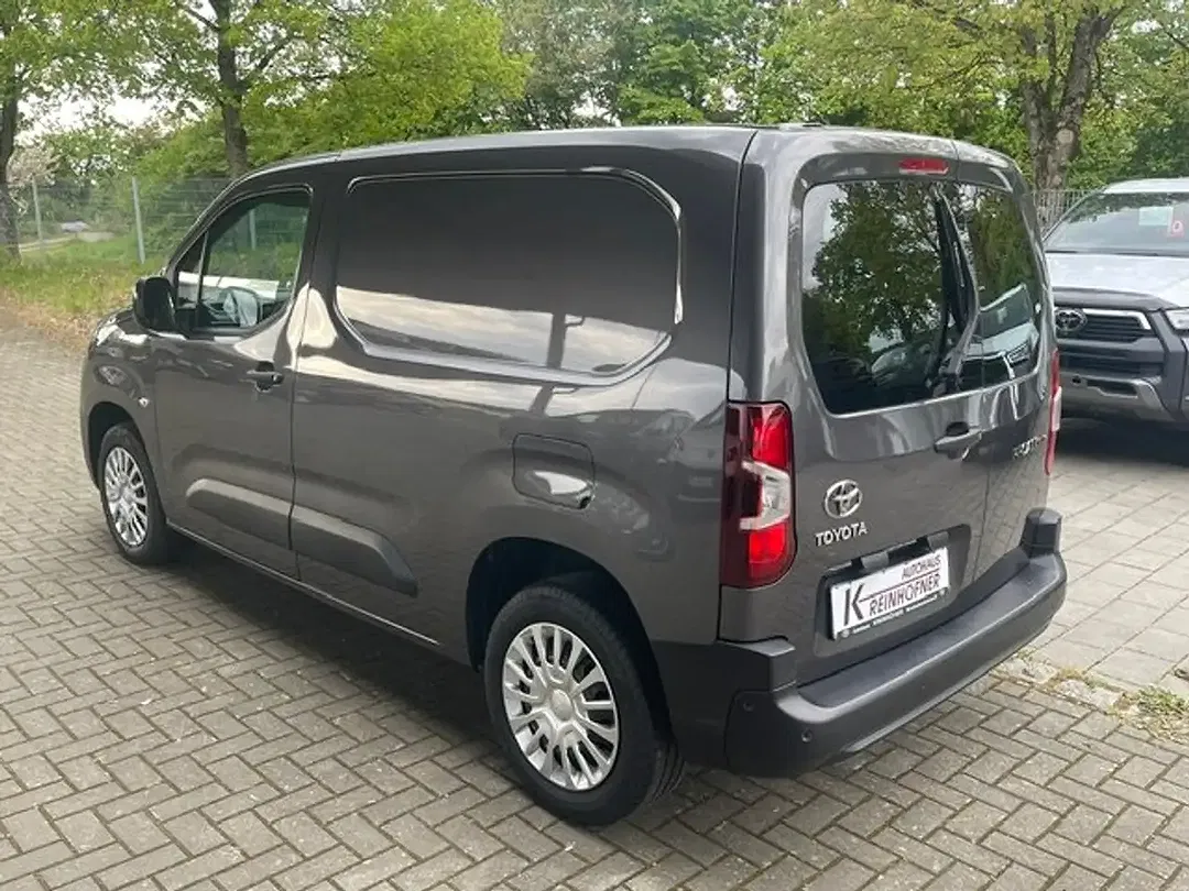 Toyota Proace City - Thumbnail 5