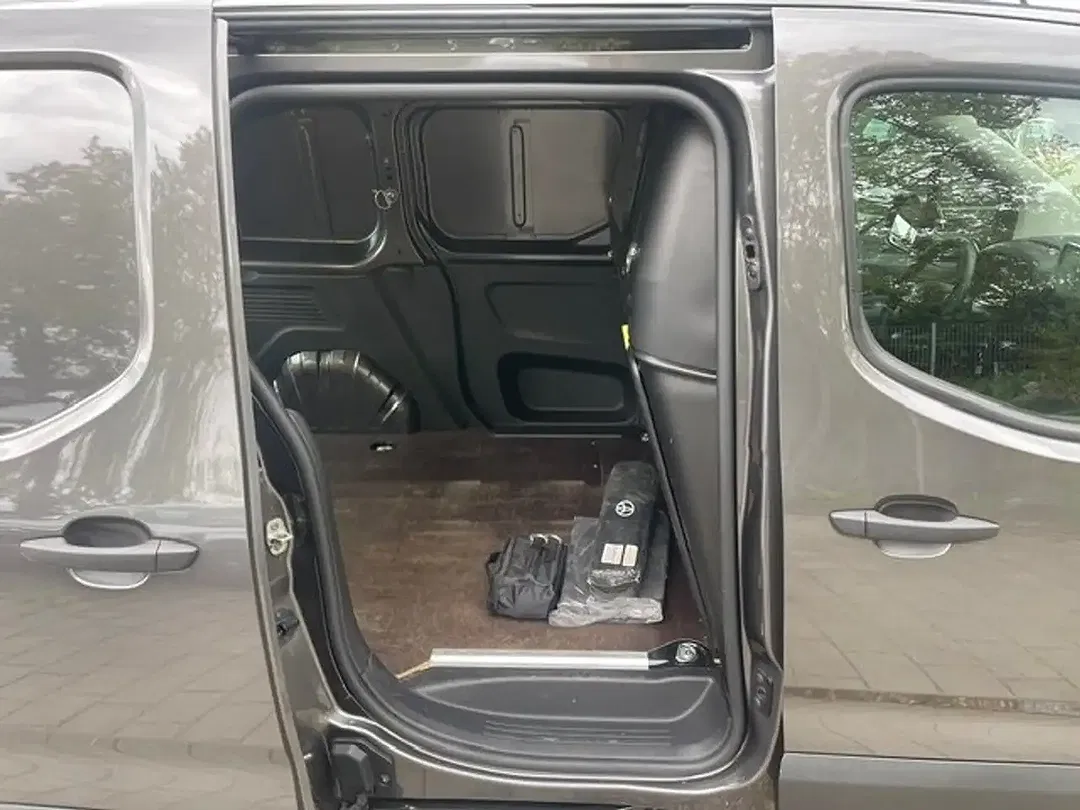 Toyota Proace City - Thumbnail 9