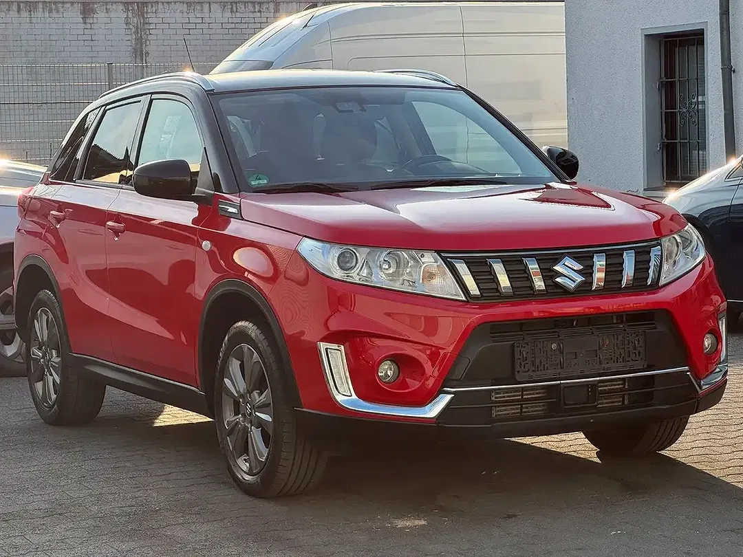 Suzuki Vitara - Thumbnail 3