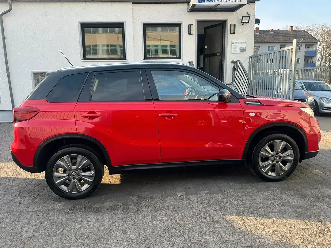 Suzuki Vitara - Thumbnail 5