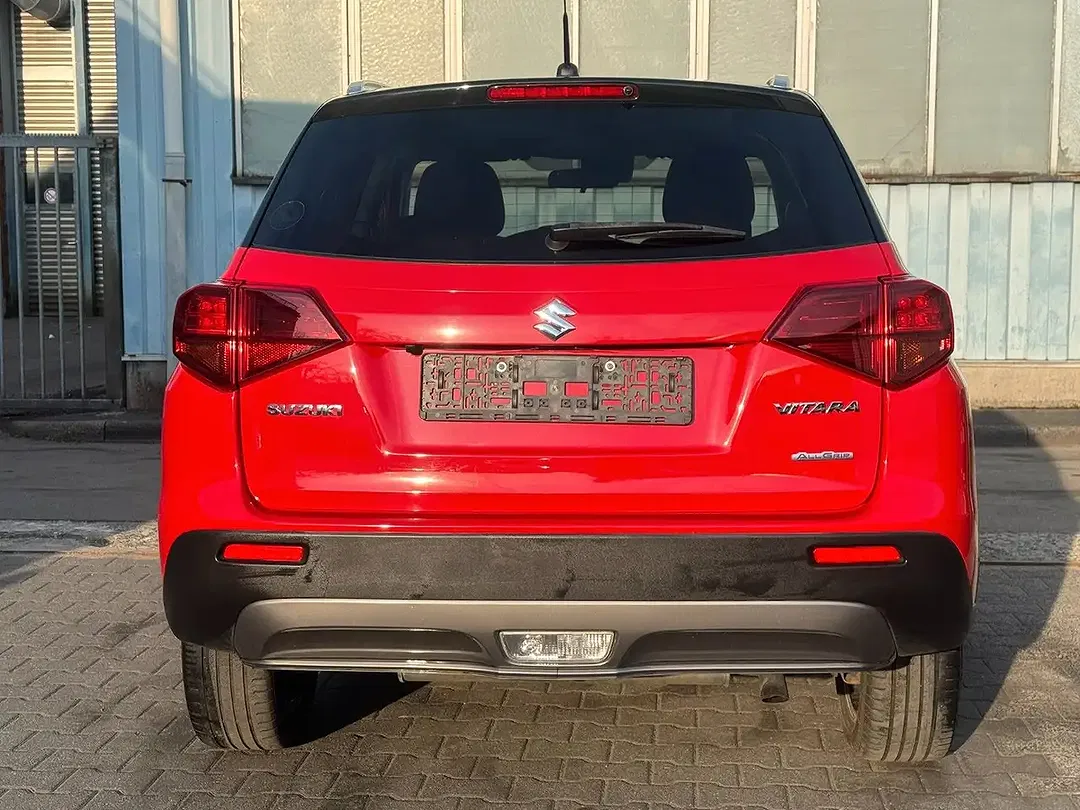 Suzuki Vitara - Thumbnail 8