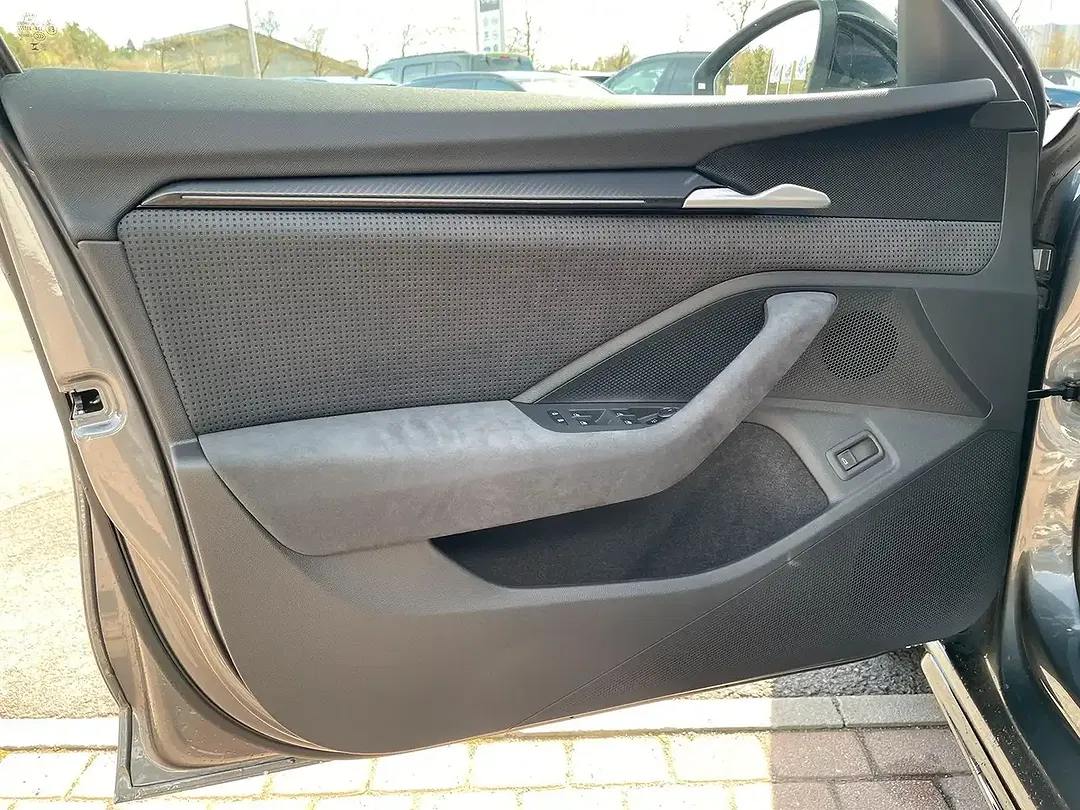Skoda Superb - Thumbnail 10