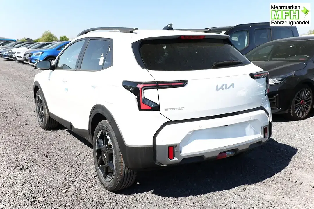Kia Stonic - Thumbnail 3