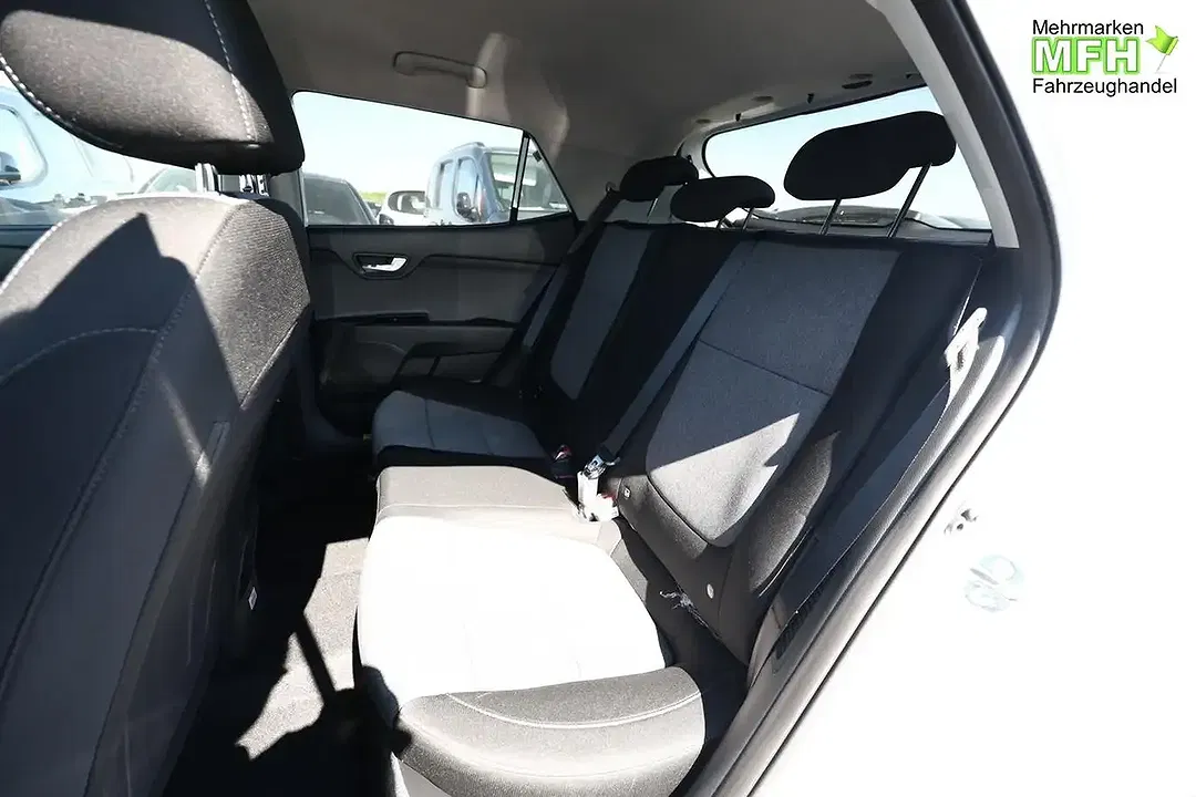 Kia Stonic - Thumbnail 9