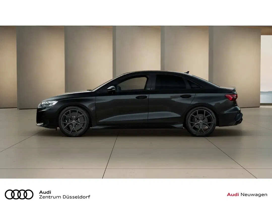 Audi RS3 - Thumbnail 3