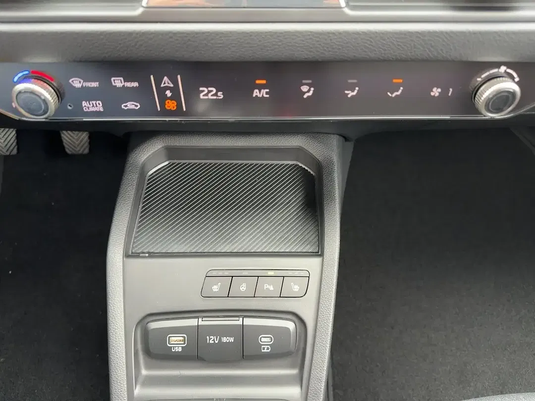 Kia Stonic - Thumbnail 13