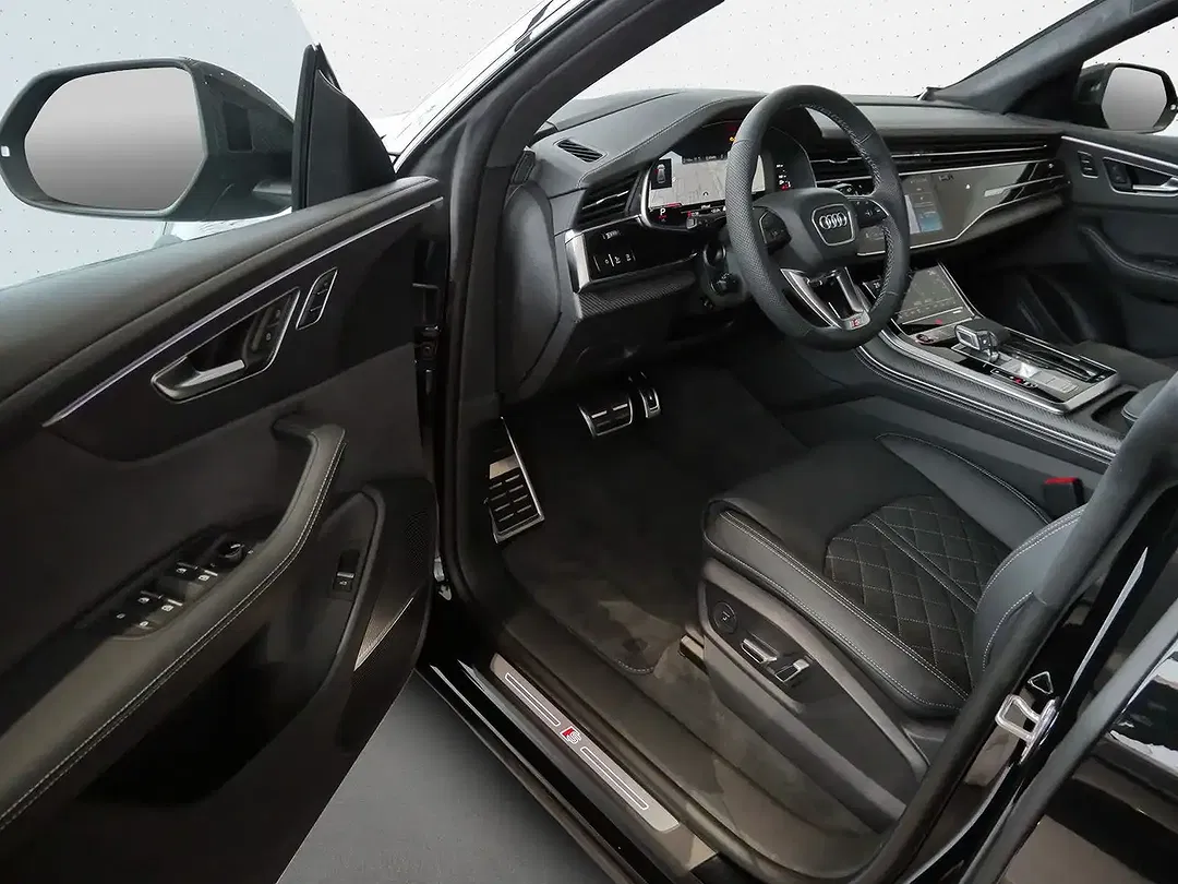 Audi SQ8 - Thumbnail 12