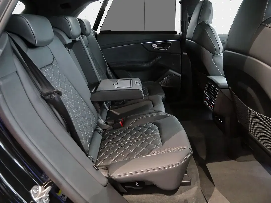 Audi SQ8 - Thumbnail 14