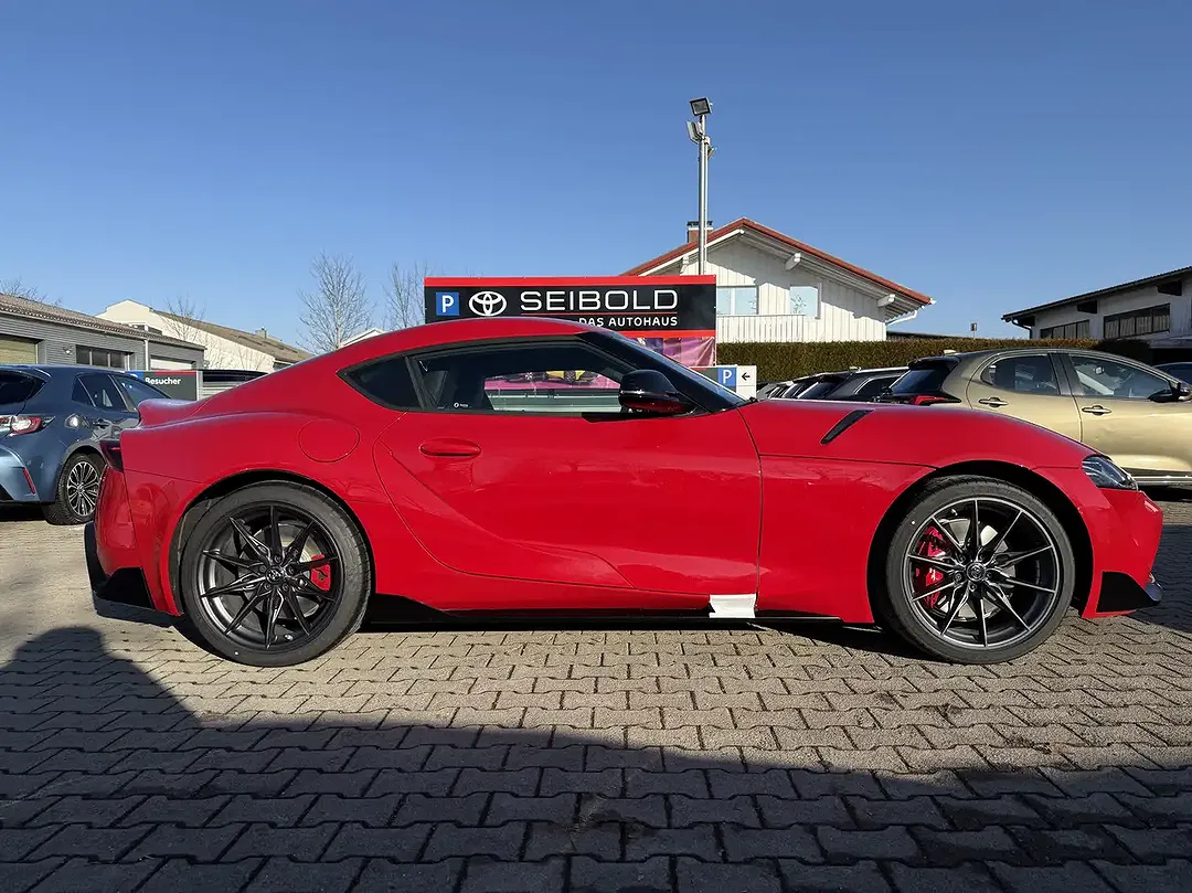 Toyota Supra - Thumbnail 8