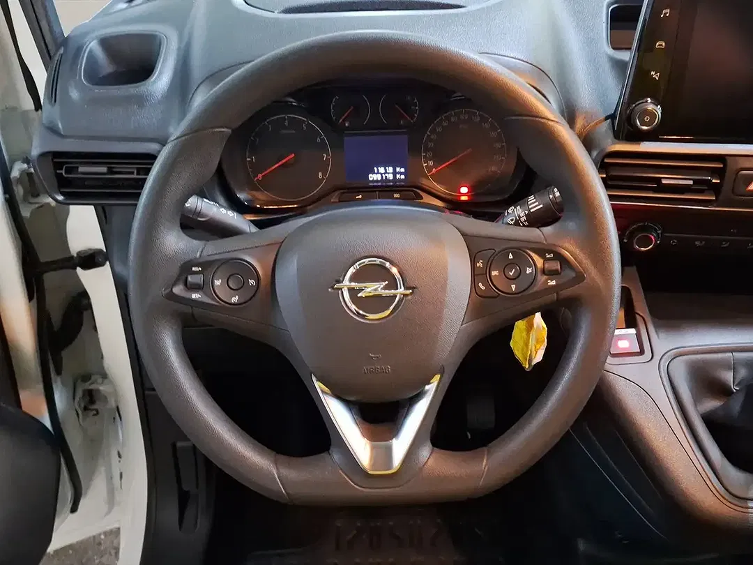 Opel Combo - Thumbnail 8