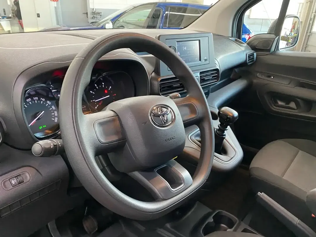 Toyota Proace City - Thumbnail 12