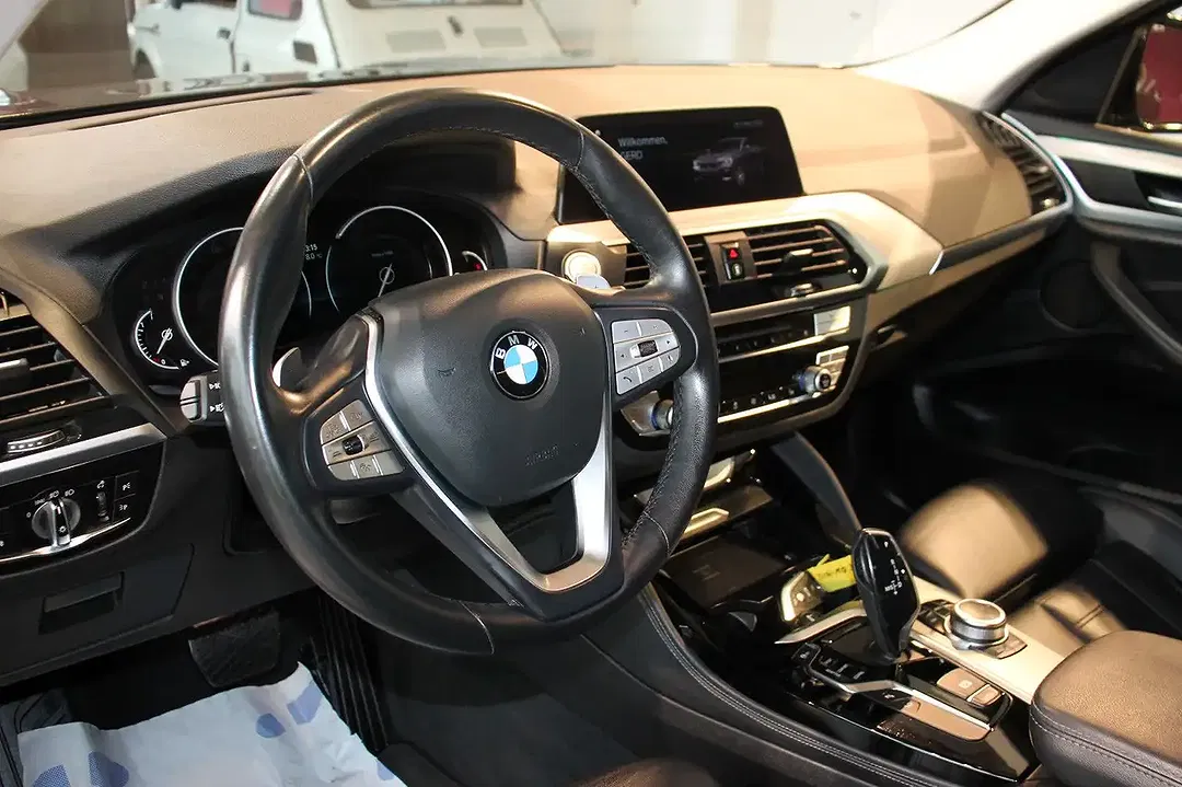 BMW X4 - Thumbnail 10
