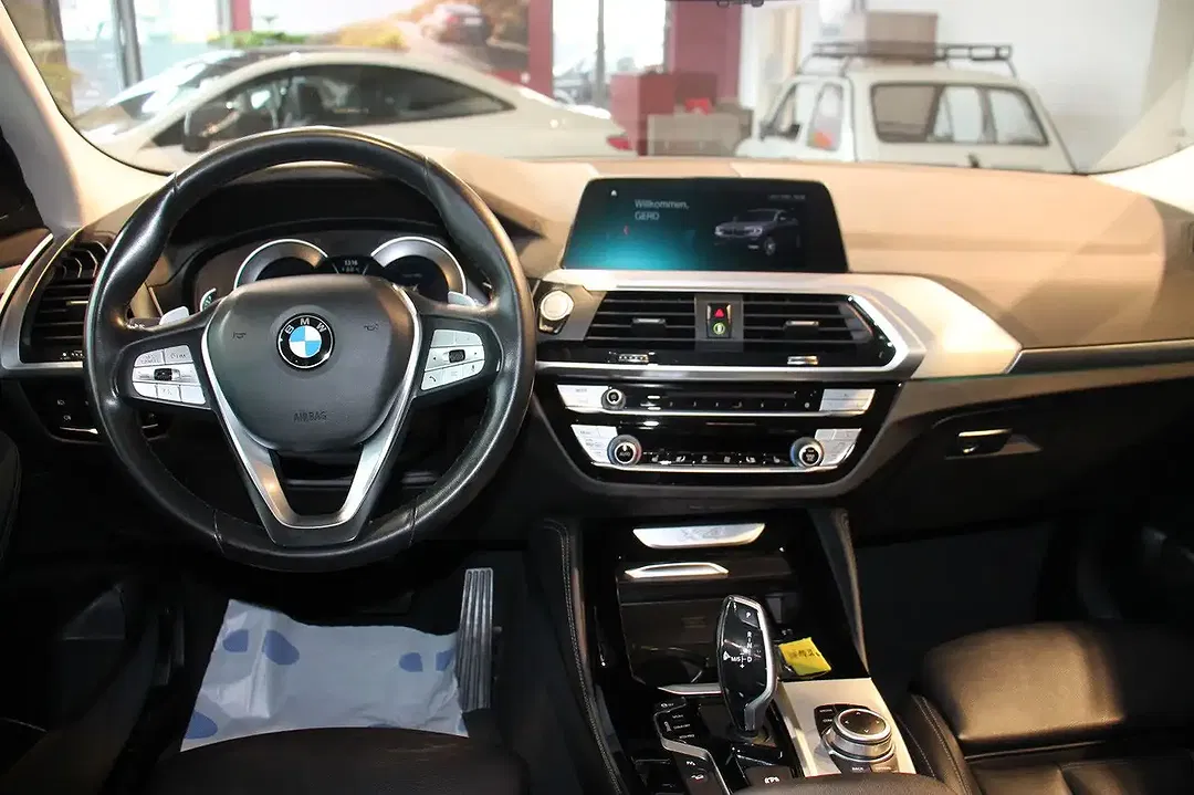 BMW X4 - Thumbnail 11