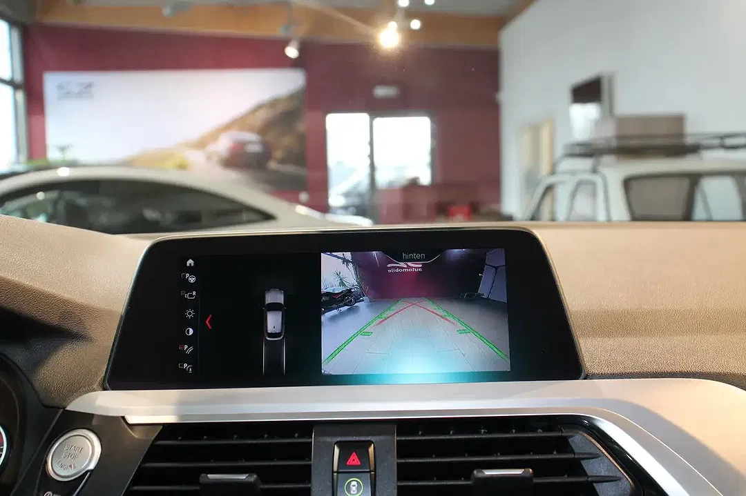 BMW X4 - Thumbnail 12