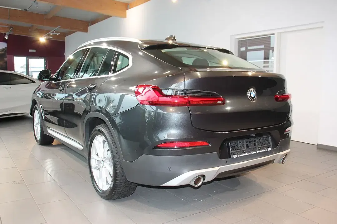 BMW X4 - Thumbnail 4