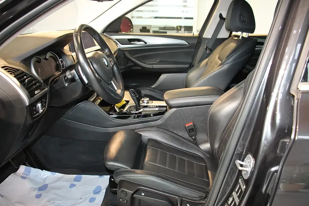 BMW X4 - Thumbnail 8