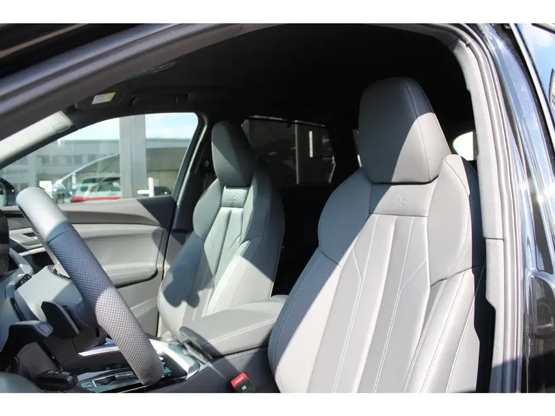 Audi Q5 - Thumbnail 6