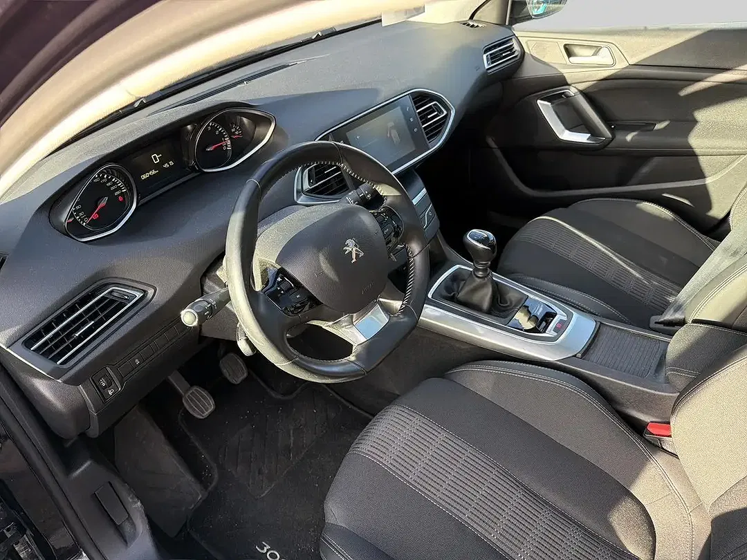 Peugeot 308 - Thumbnail 9