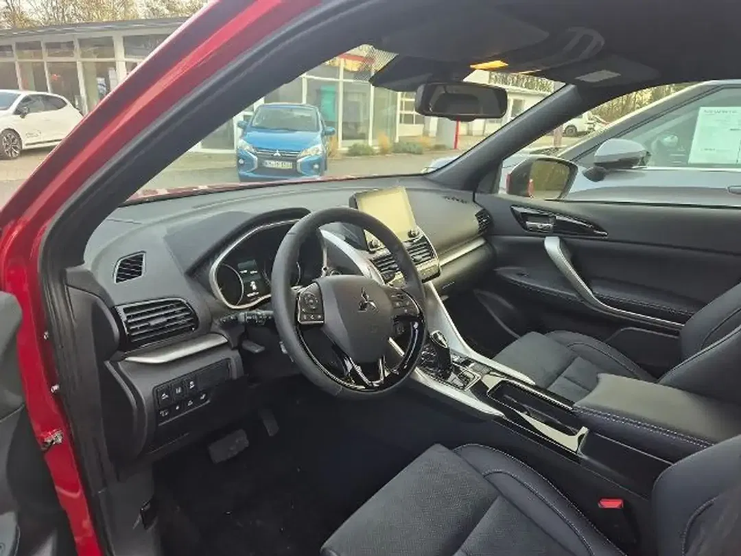 Mitsubishi Eclipse Cross - Thumbnail 13