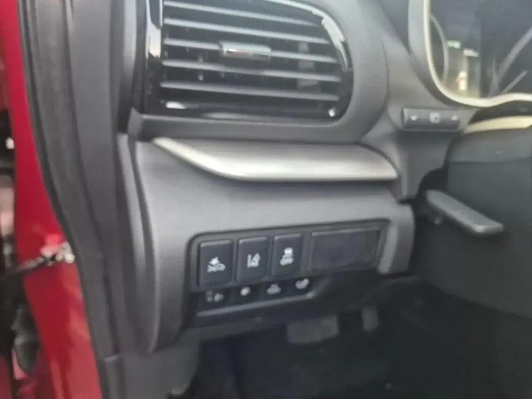 Mitsubishi Eclipse Cross - Thumbnail 15