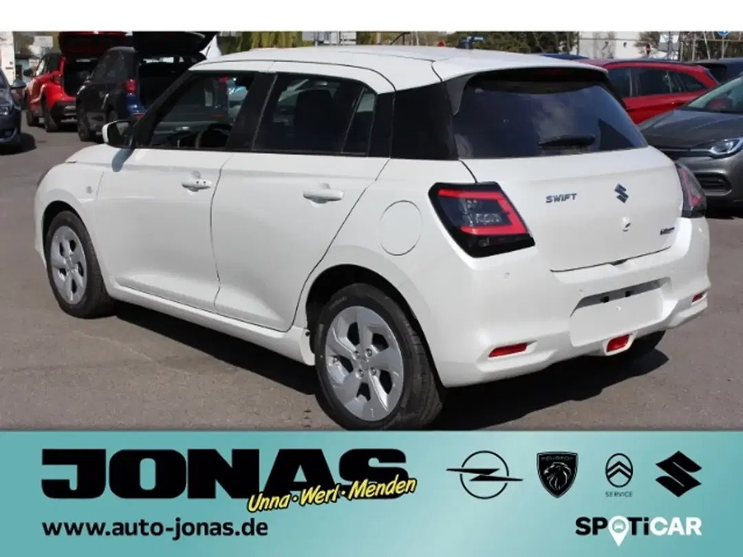 Suzuki Swift - Thumbnail 9