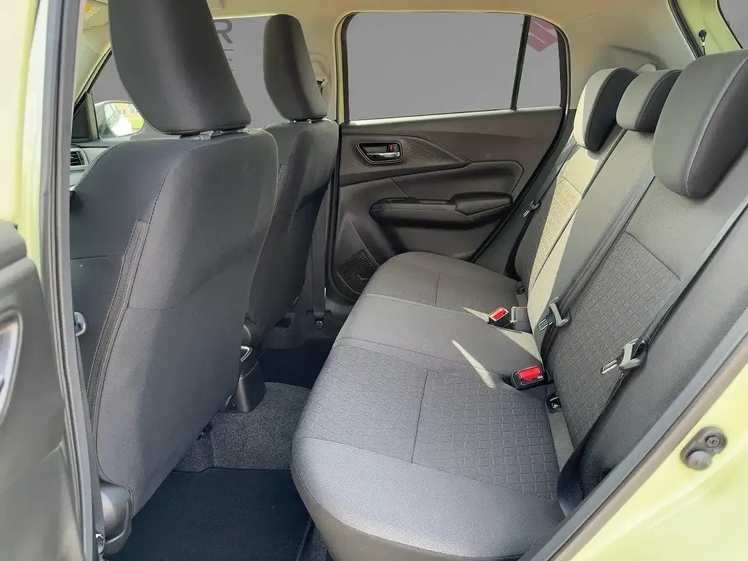Suzuki Swift - Thumbnail 9