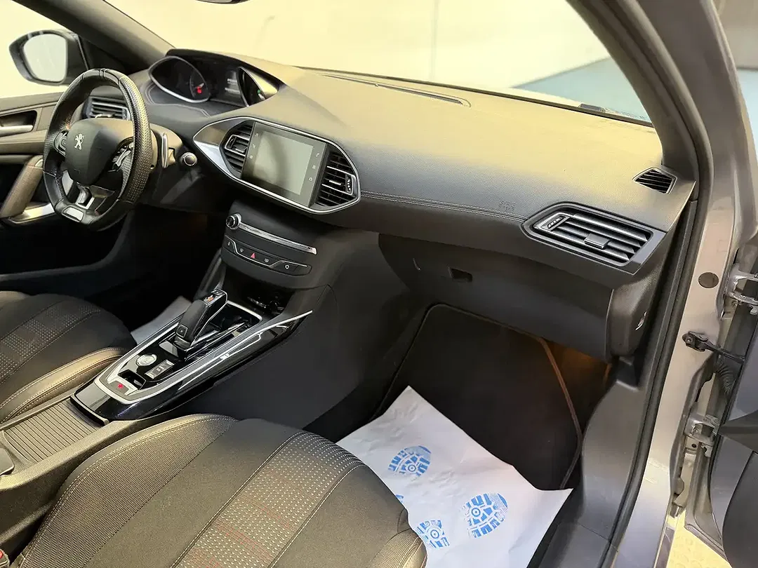 Peugeot 308 - Thumbnail 19
