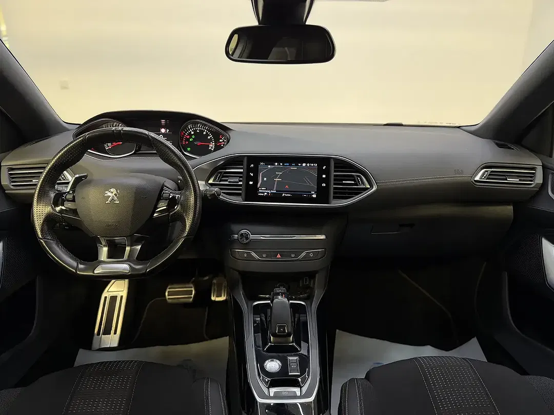 Peugeot 308 - Thumbnail 9