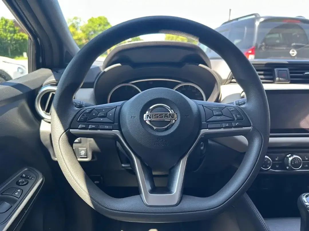Nissan Micra - Thumbnail 8