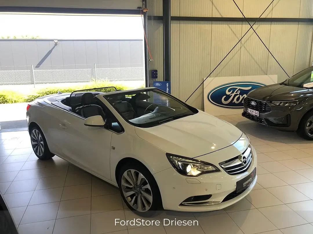 Opel Cascada - Afbeelding 1