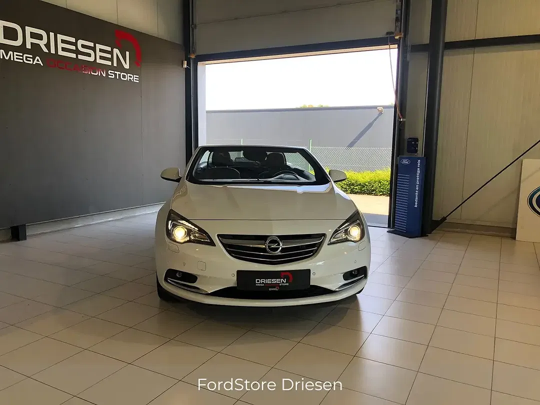 Opel Cascada - Thumbnail 3