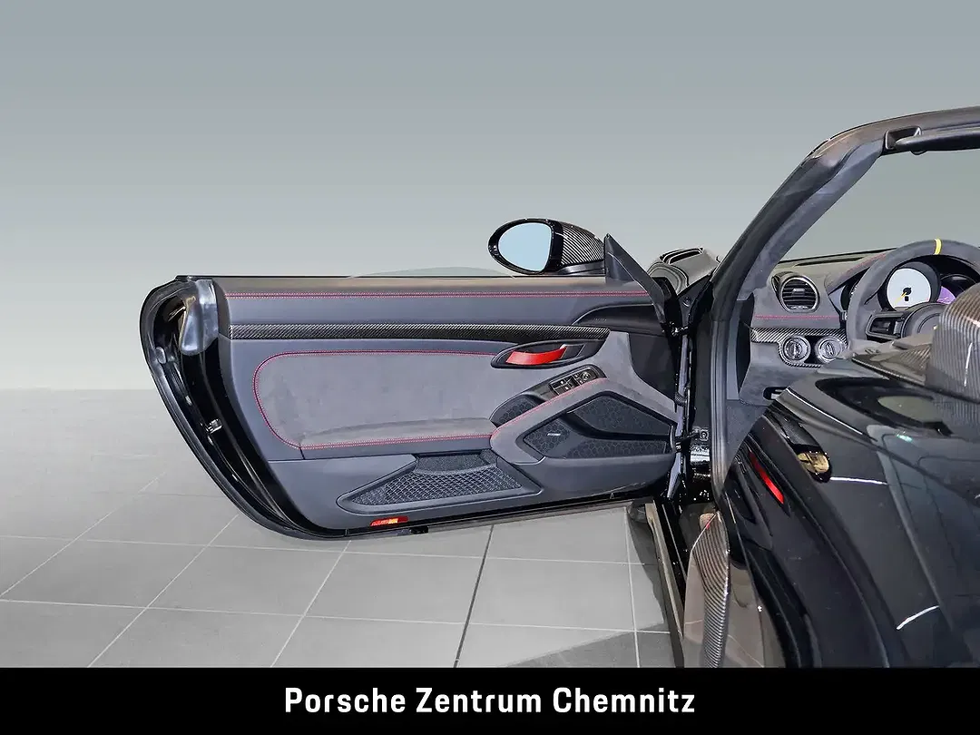 Porsche 718 Spyder - Thumbnail 10