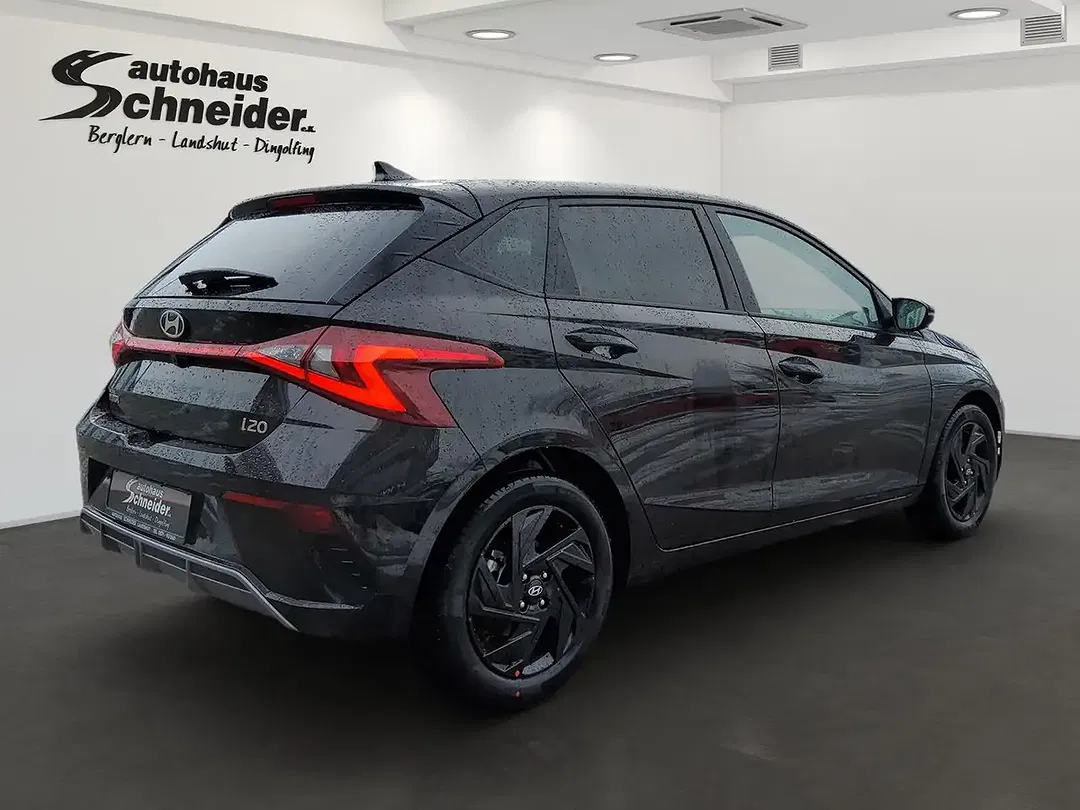 Hyundai i20 - Thumbnail 3